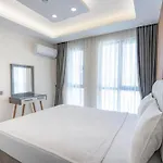 Laristone Suite Spa Hotel