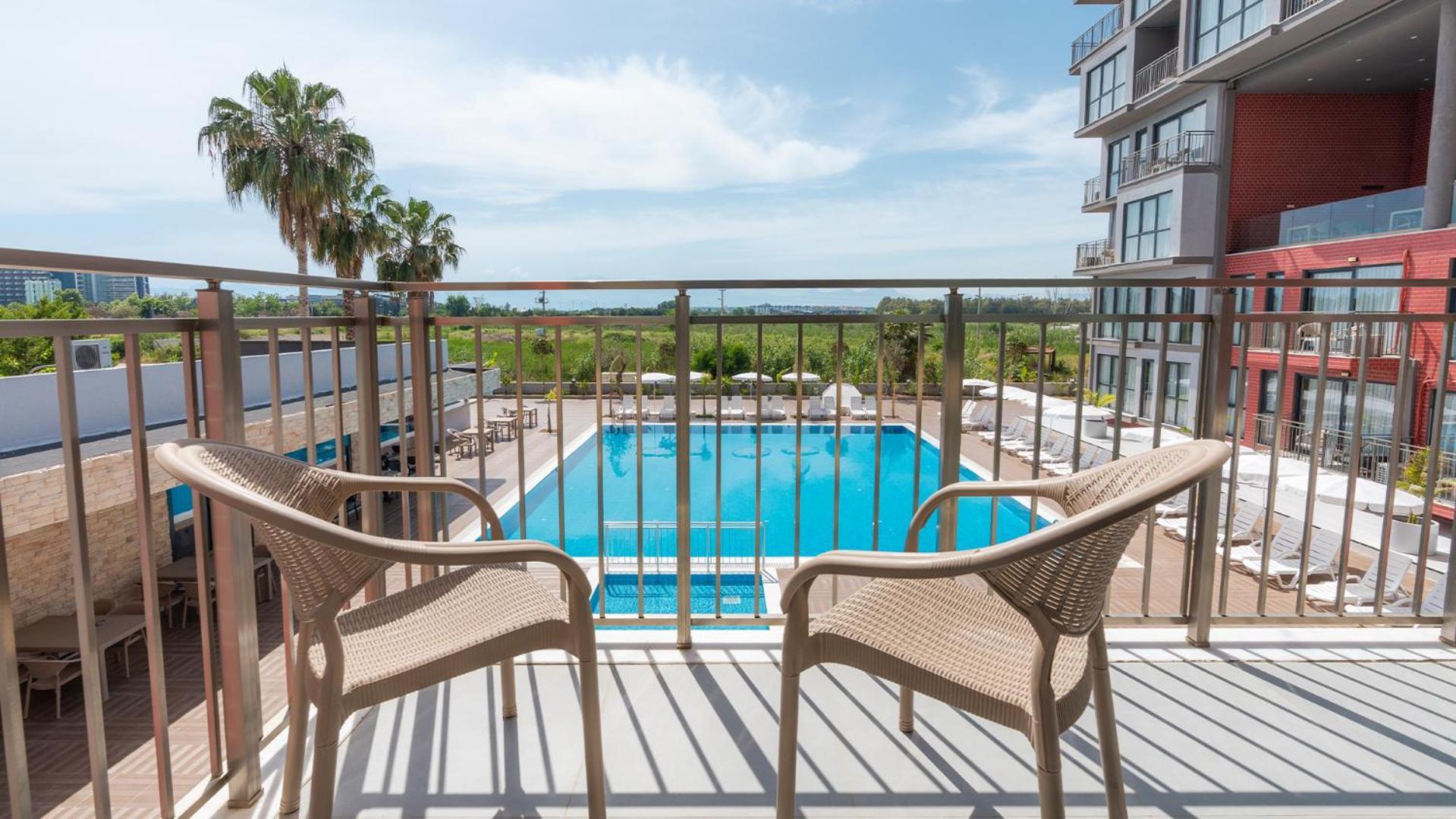 Laristone Antalya