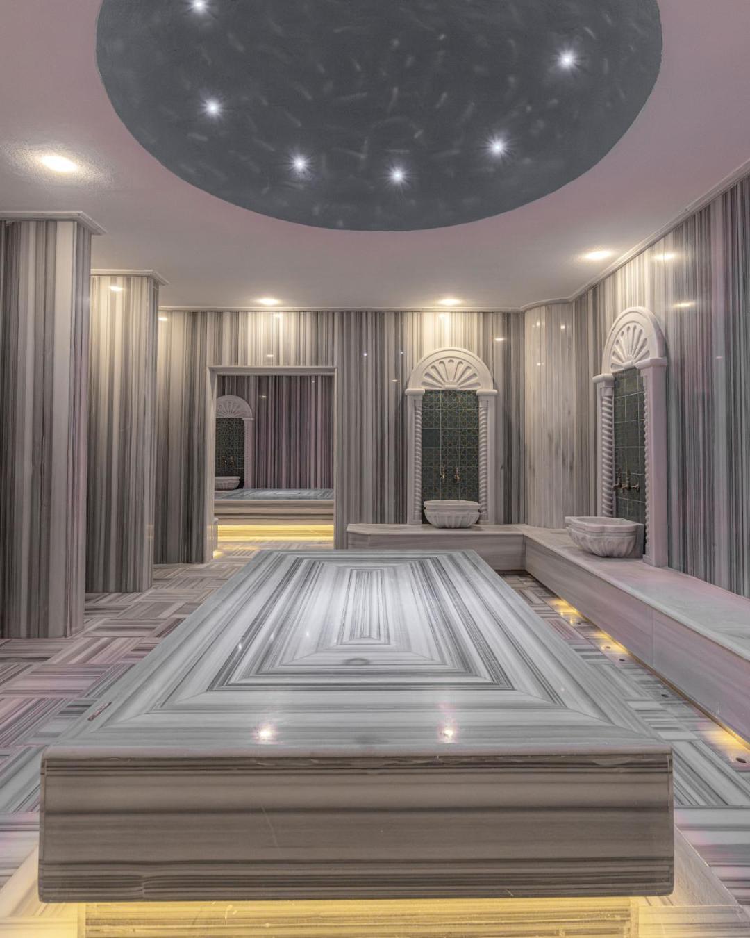 Laristone Aparthotel