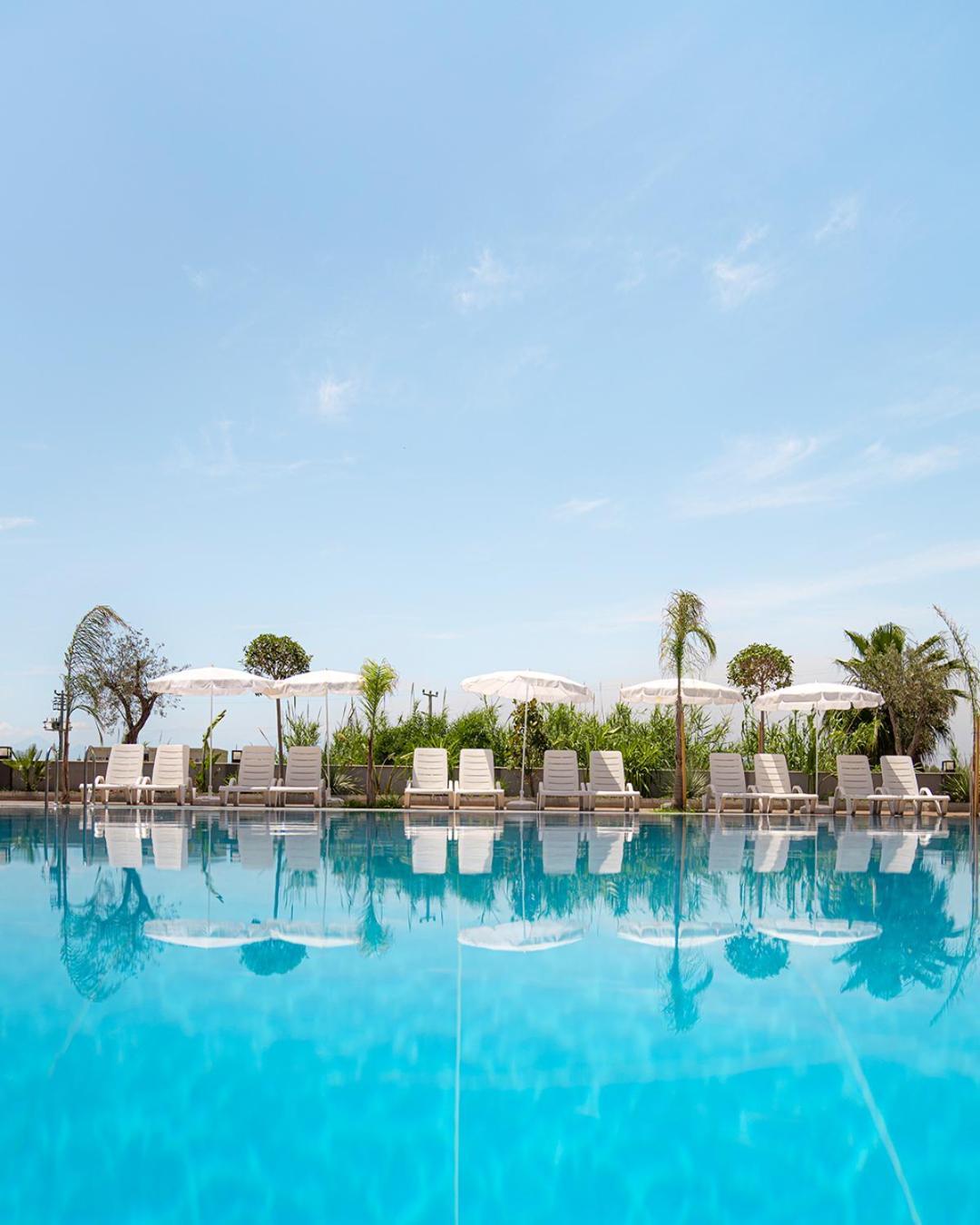 Laristone * Antalya
